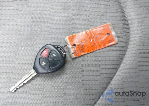 2011 Toyota Rav4 z USA, uszkodzony, nr VIN JTMBF4DV7BD039989